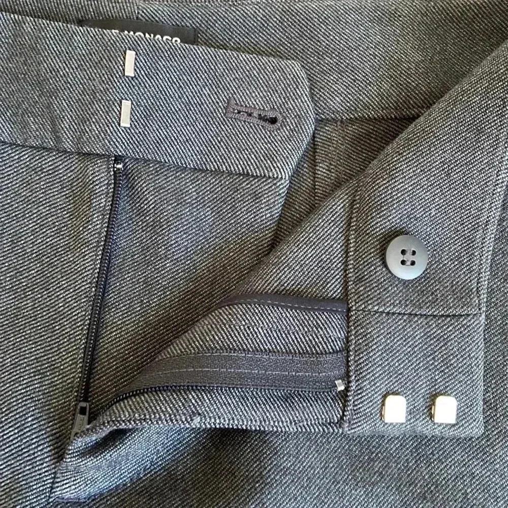 🎉HOST PICK🎉Club Monaco | Ruffle Dress Pants - Picture 3 of 6